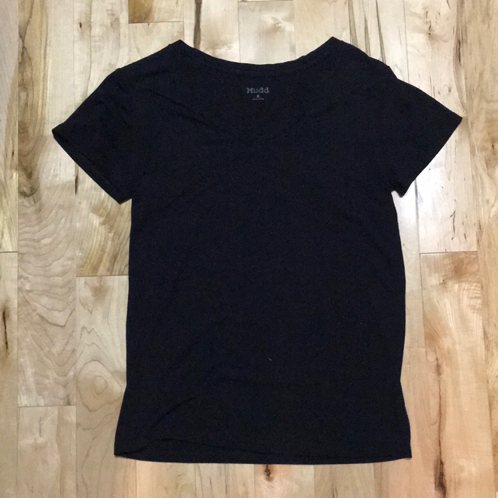 Mudd v-neck t-shirt